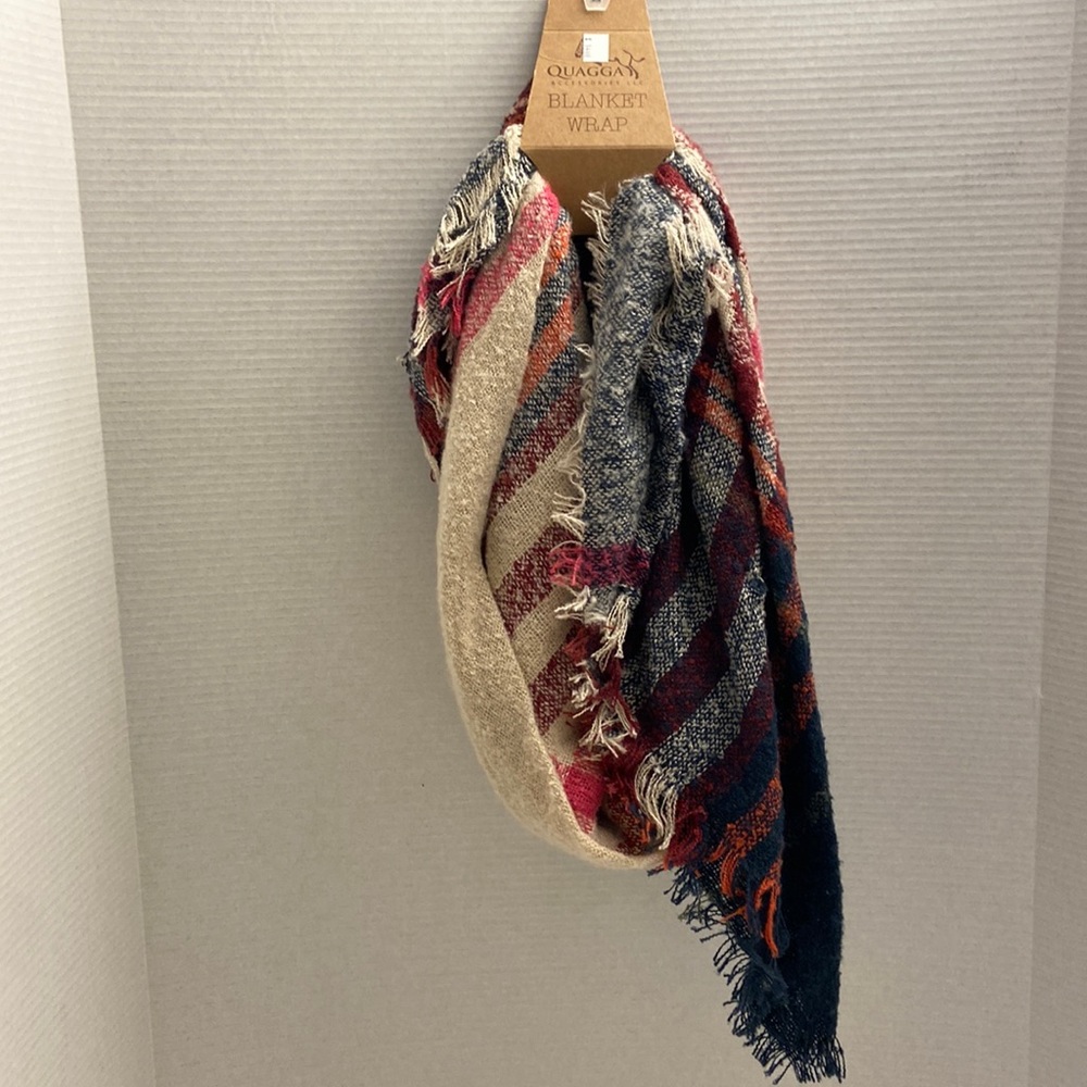 Quagga accessories Blanket Wrap NWT